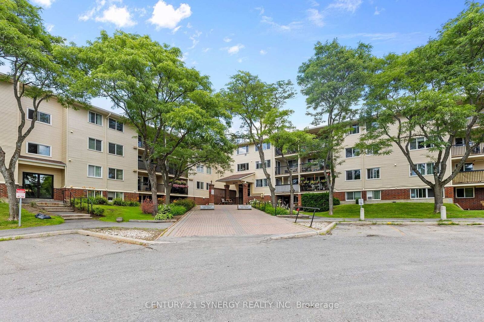 Property Photo:  6470 Bilberry Drive 412  ON K1C 4P1 