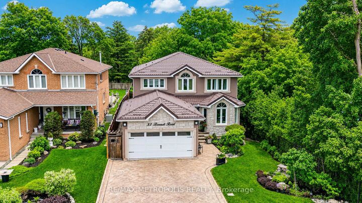 Property Photo: 37 Bennett Road ON M1E 3Y1