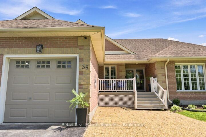 Property Photo: 36 Valley View Drive ON L0A 1G0