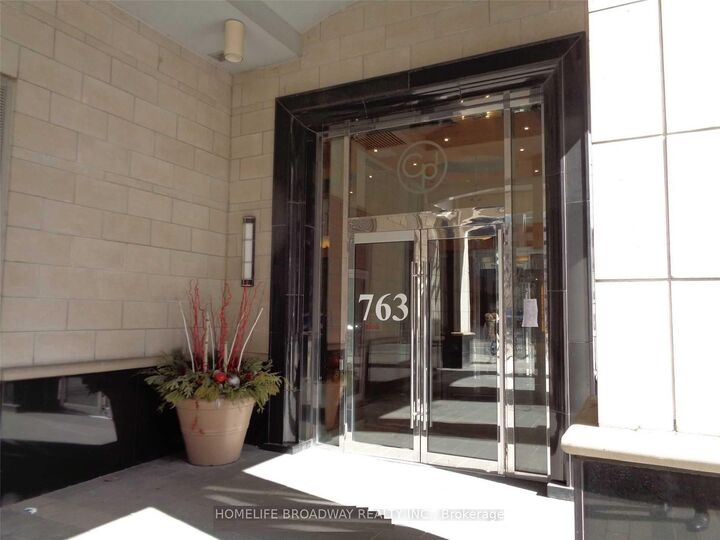 763 Bay Street 1111 — photo 1