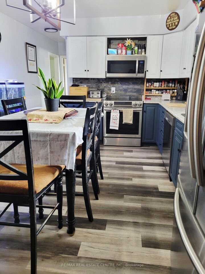 Property Photo: 127 Hunter Street ON N0G 1R0