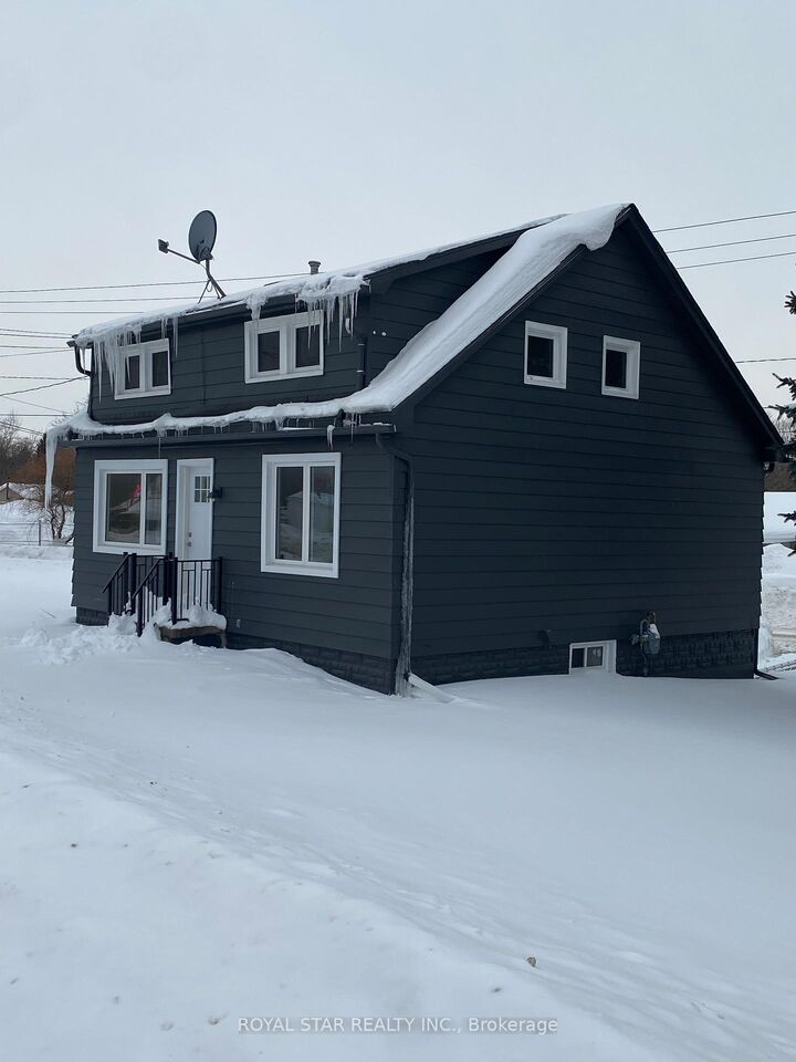 Property Photo: 582 Garafraxa Street S ON N0G 1R0