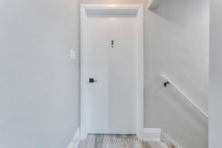 Property Photo: 130 Carruthers Avenue 3 ON K7L 1M7