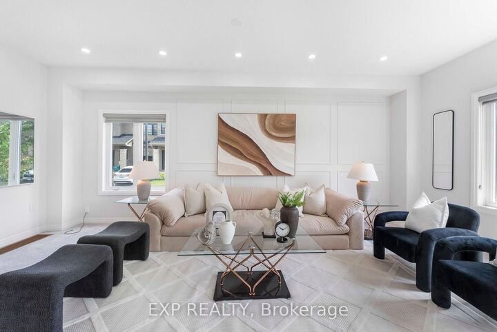 520 Grey Street 20 — photo 1