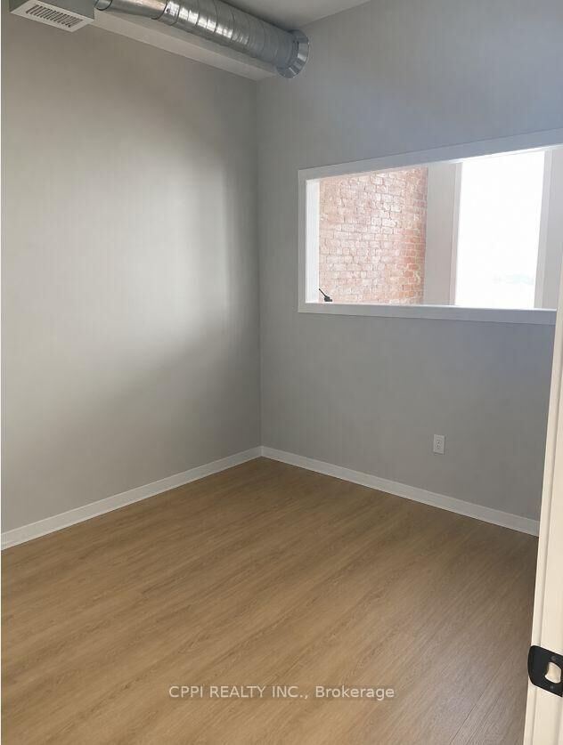 Property Photo: 140 Simcoe Street 209 ON K9H 0K5