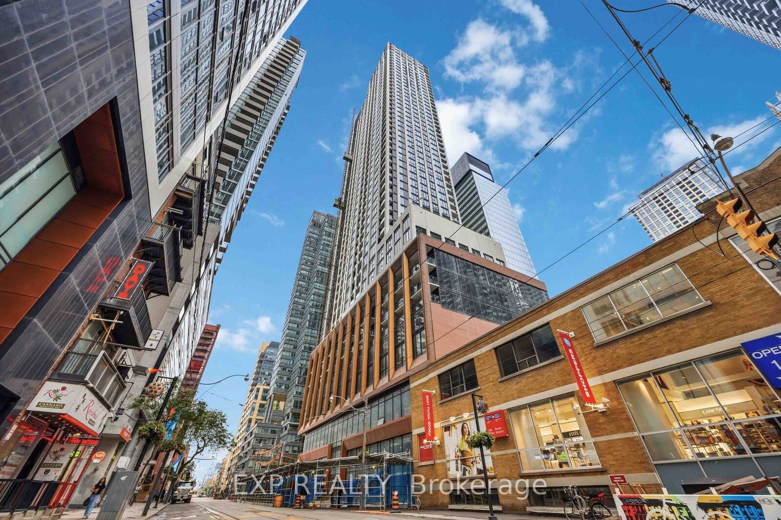 Property Photo:  400 King Street W 1601  ON M5V 0X8 
