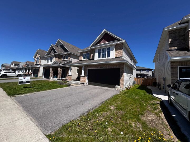 Property Photo: 1098 Woodhaven Drive ON K7P 0R7