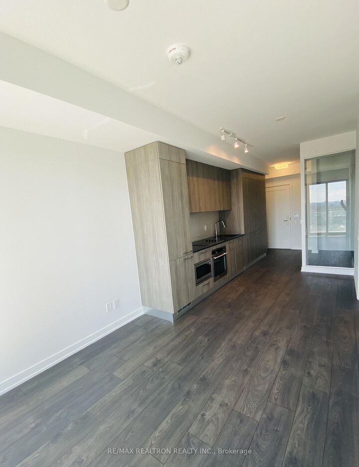 Property Photo: 3 Gloucester Street 3611 ON M4Y 0C6