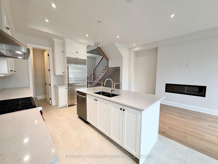 Property Photo: 433 York Downs Boulevard ON L6C 3R3