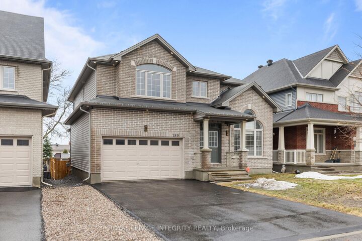 Property Photo: 789 Fiddlehead Street ON K1T 0N2