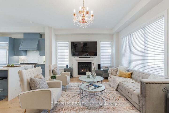 9398 Bayview Avenue — photo 1