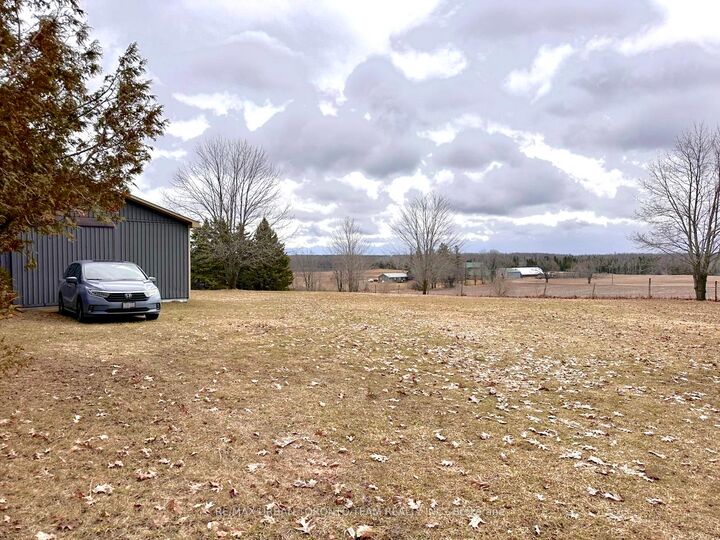414 North Line Road — photo 1