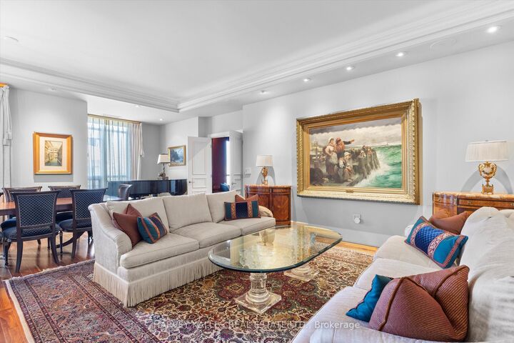Property Photo: 662 Sheppard Avenue E Uph4 ON M2K 3E6