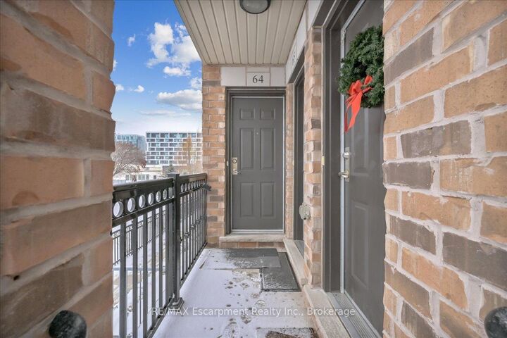 Property Photo: 2441 Greenwich Drive 64 ON L6M 0S3