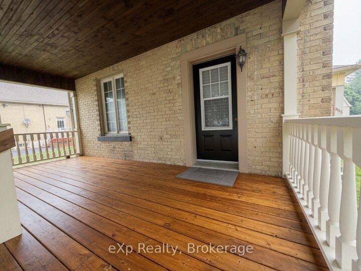 Property Photo: 853 7th Avenue ON N4N 2K3