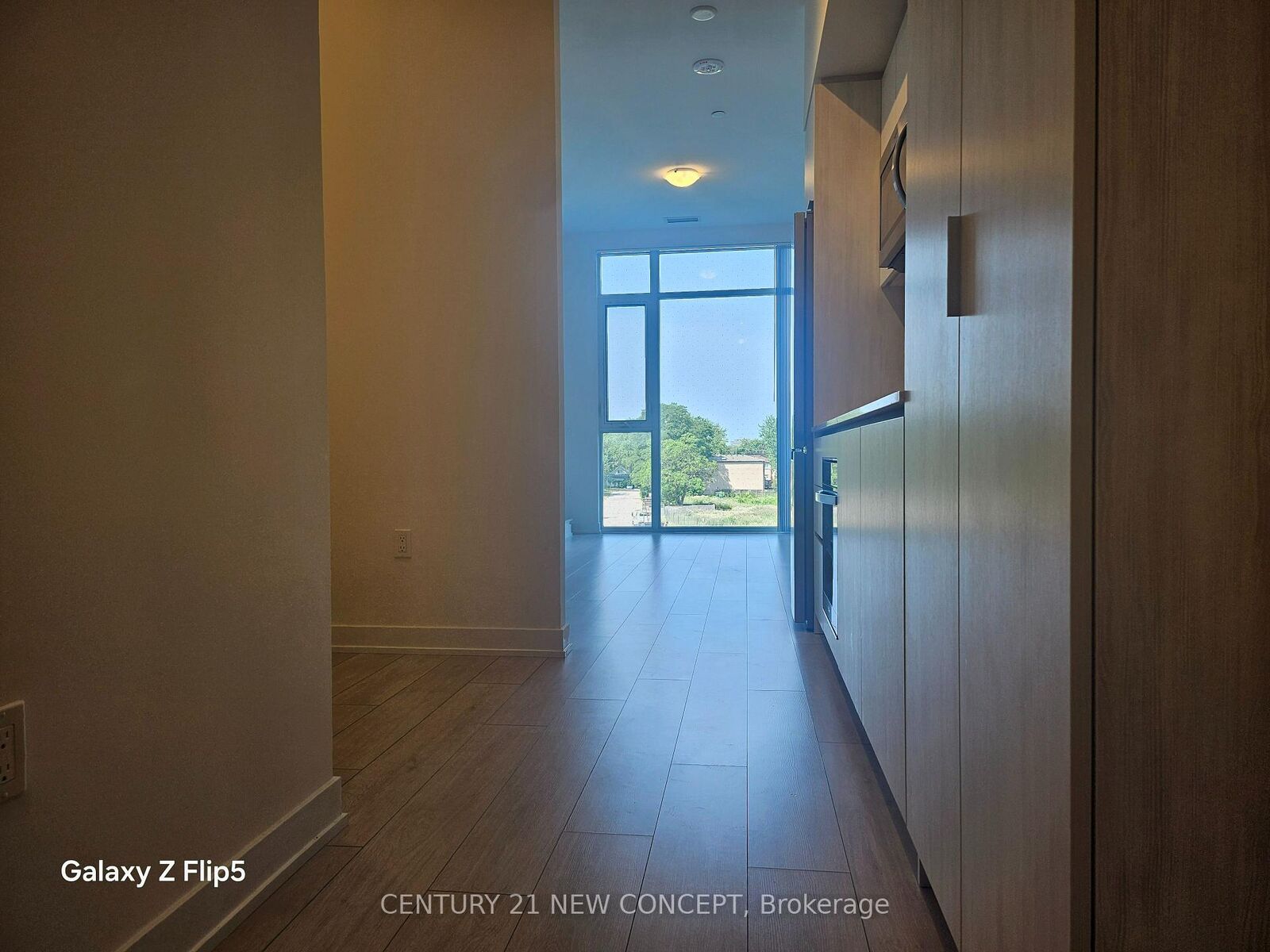 Property Photo: 5858 Yonge Street 201 ON M2M 0C6