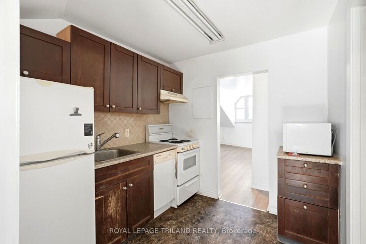 Property Photo: 525 Richmond Street 2 ON N6A 3E8