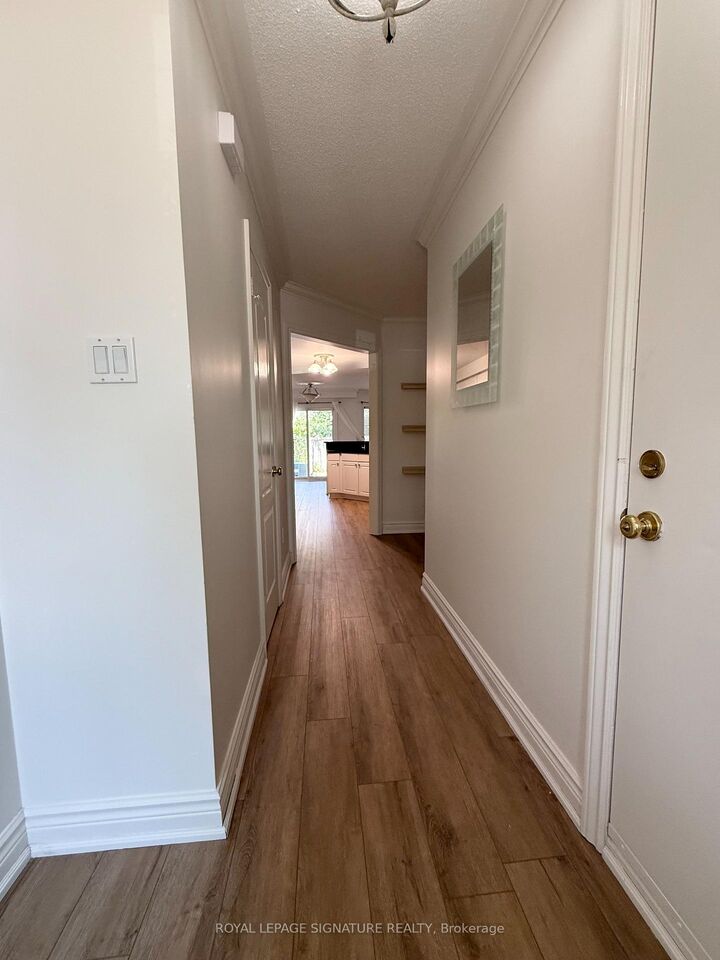 Property Photo: 1133 Westview Terrace ON L6M 3M1