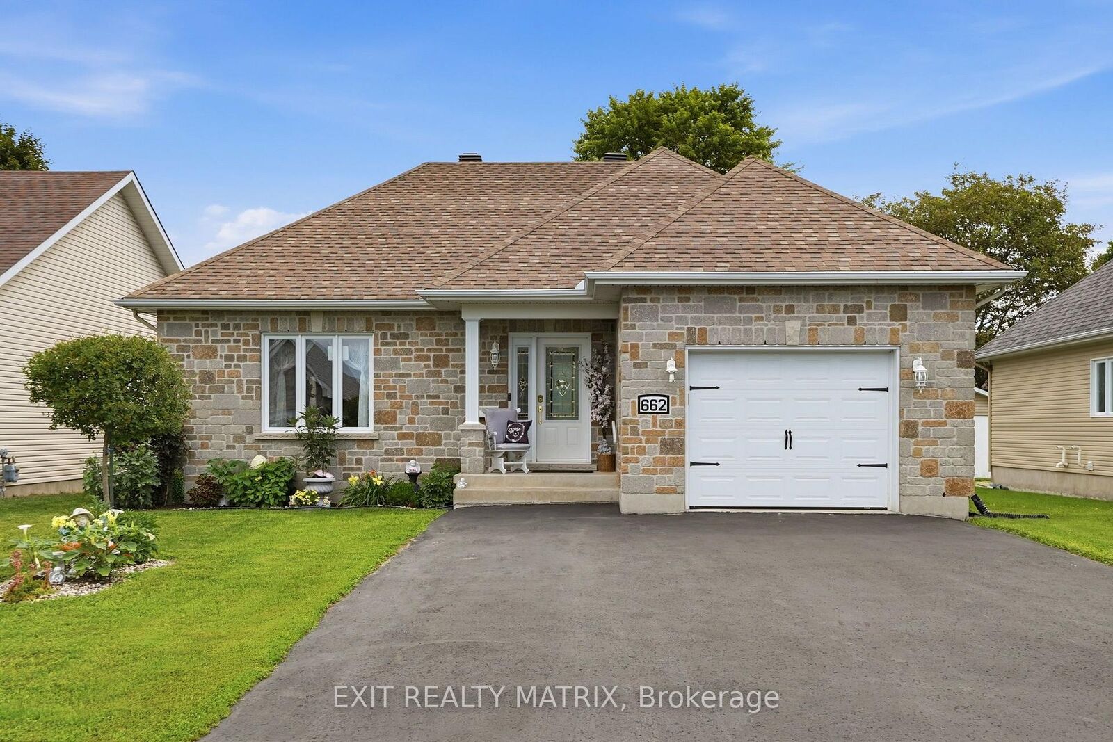 Property Photo: 662 Des Erables Promenade ON K0A 1M0