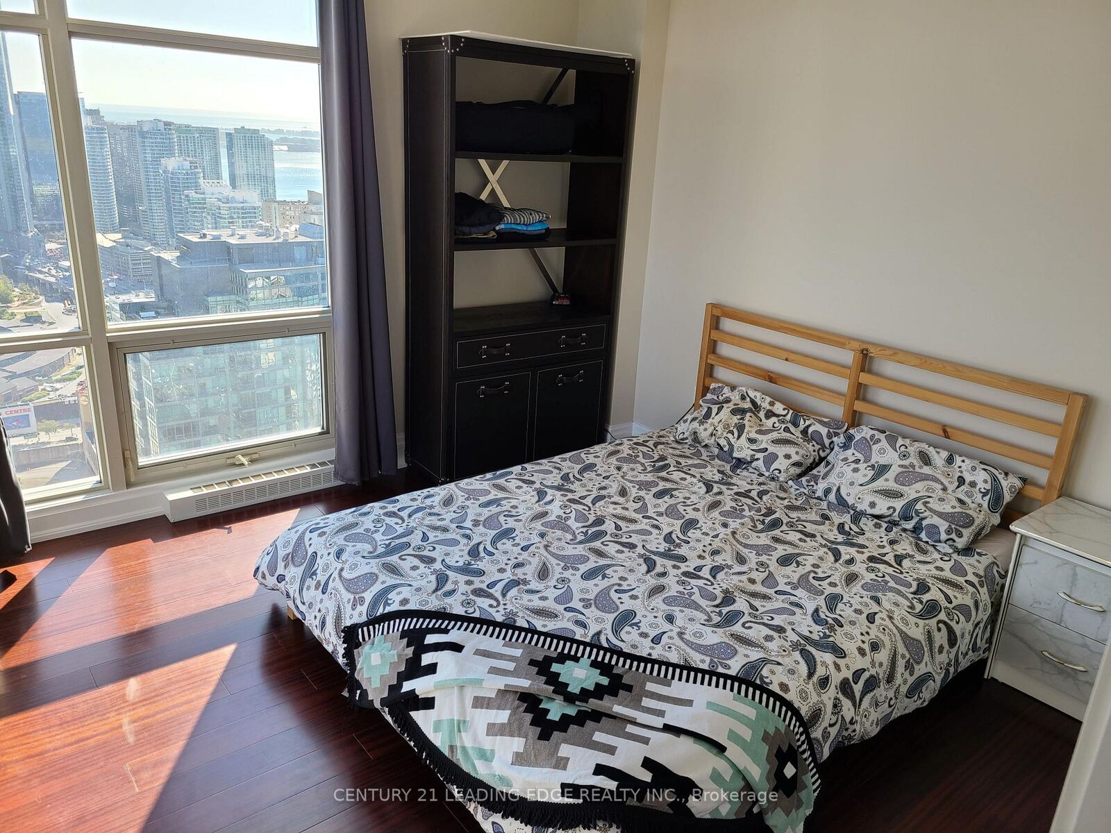 Photo de la propriété:  35 Mariner Terrace 5206  ON M5V 3V9 