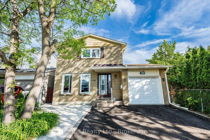 135 Autumn Glen Circle — photo 1