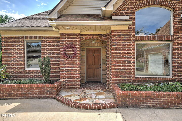 Property Photo:  30 East Dale Court  TN 37745 