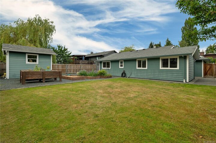 428 Raza Pl — photo 1