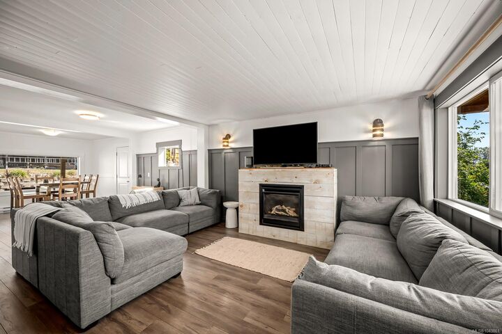 Property Photo: 2612 Dunsmuir Ave BC V0R 1S0