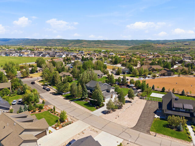 Property Photo: 361 Aspen Rd UT 84036