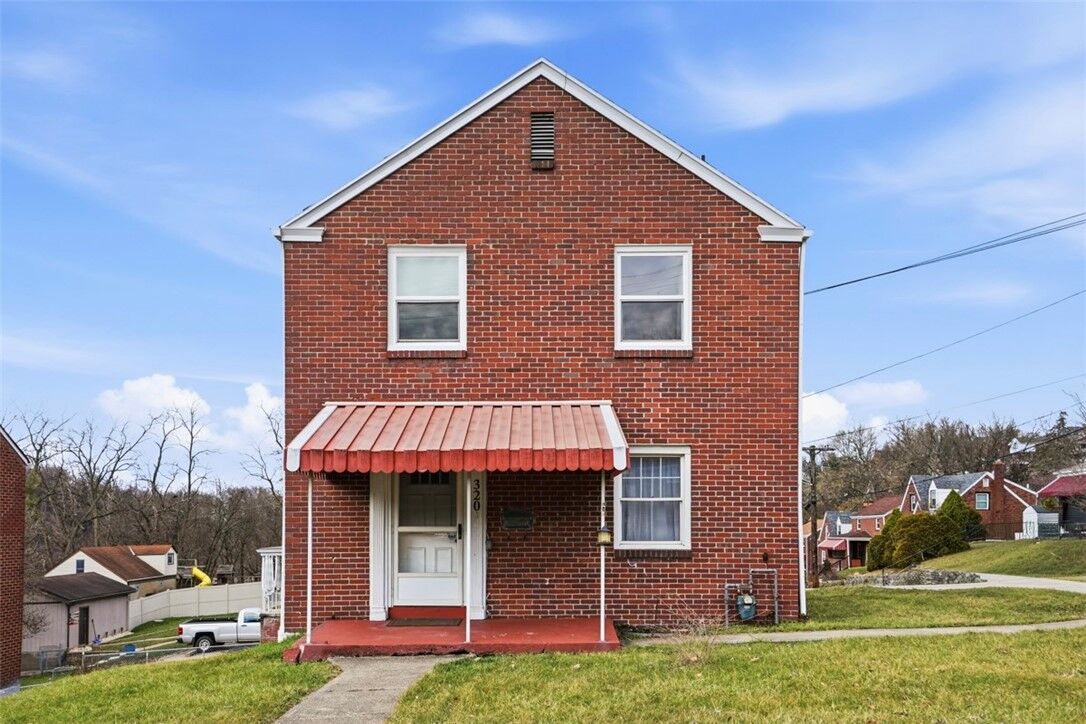 Property Photo: 320 Marylea PA 15227
