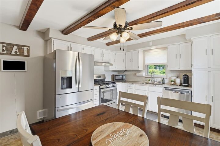 Property Photo: 263 Old Haymaker Rd PA 15146