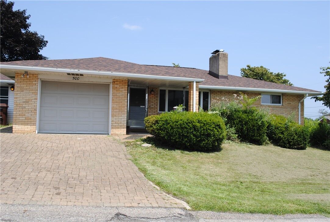 Property Photo:  500 Morningside Dr  PA 15068 