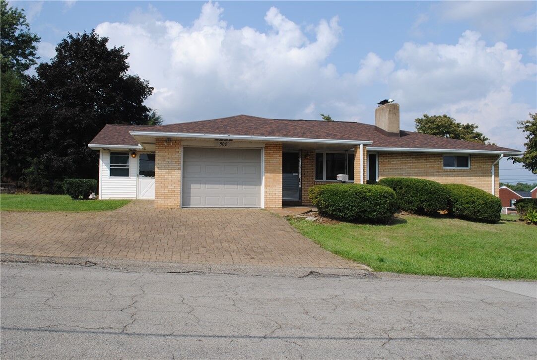 Property Photo: 500 Morningside Dr PA 15068