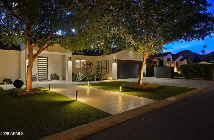 Property Photo: 3710 E Hazelwood Street AZ 85018