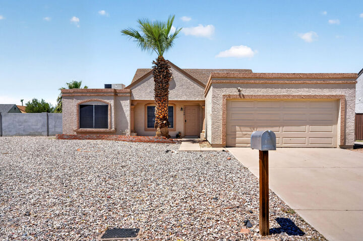 Property Photo:  1508 E Todd Drive  AZ 85283 