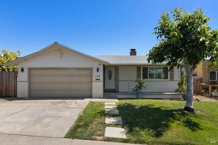 Property Photo:  127 Whitecliff Drive  CA 94589 