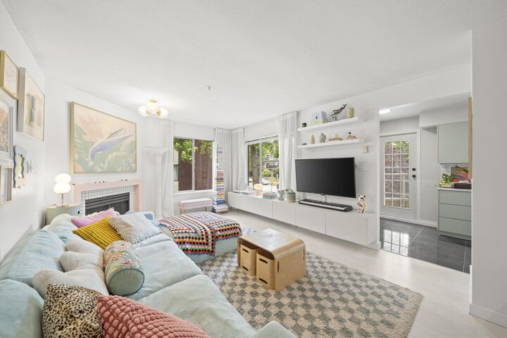 1009 Howay Street 305 — photo 1