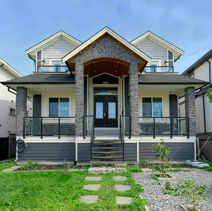 Property Photo: 520 Ewen Avenue BC V3M 5B1