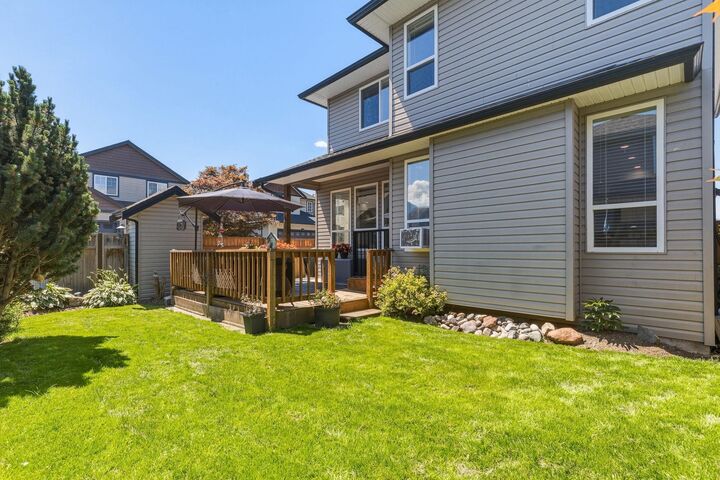 Property Photo: 5545 Peach Road 14 BC V2R 5Y5