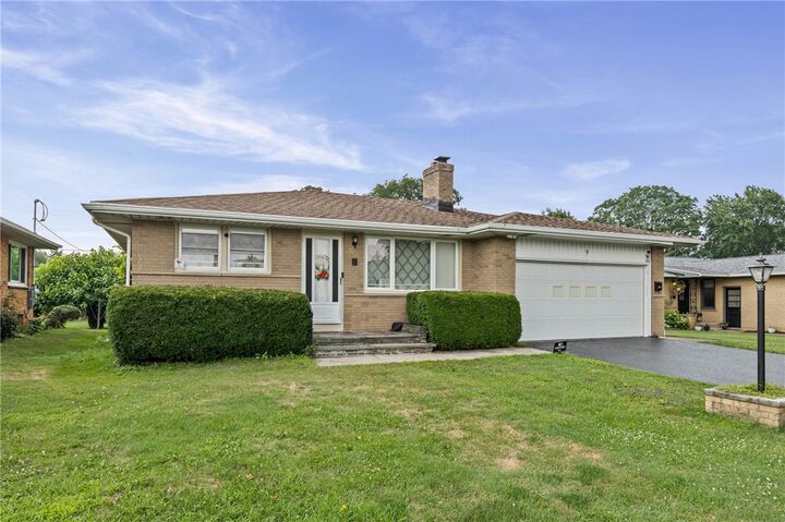 Property Photo: 9 Tarwood Drive NY 14606