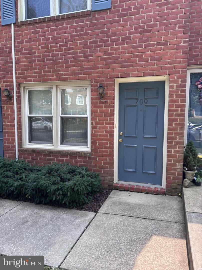 Property Photo: 709 Glenwood Street 57 MD 21401