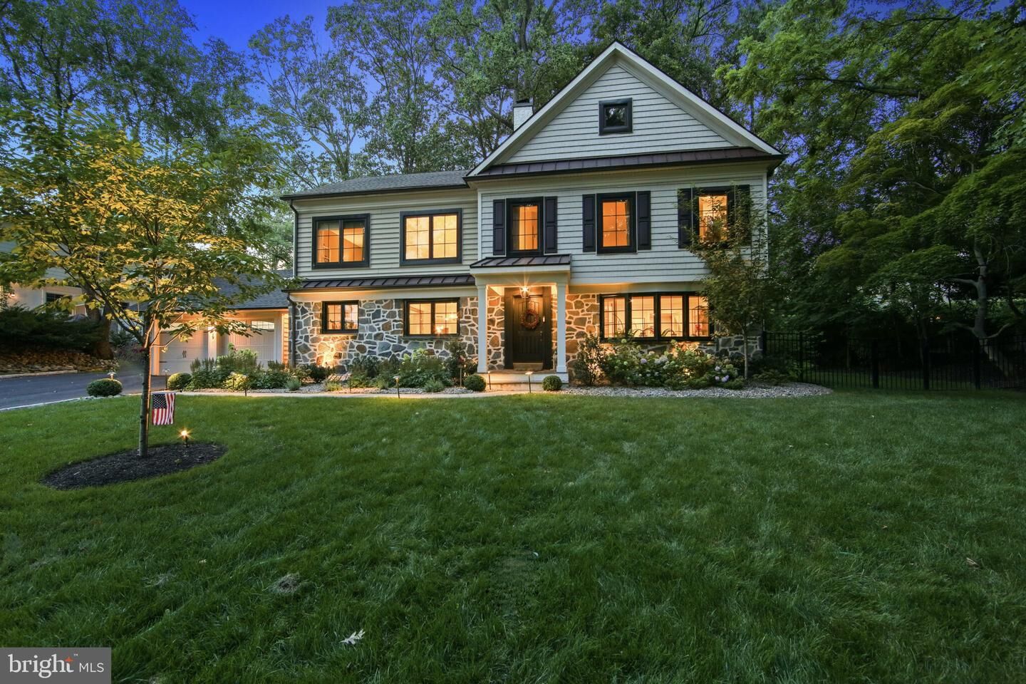 Property Photo: 39 Crestline Road PA 19087