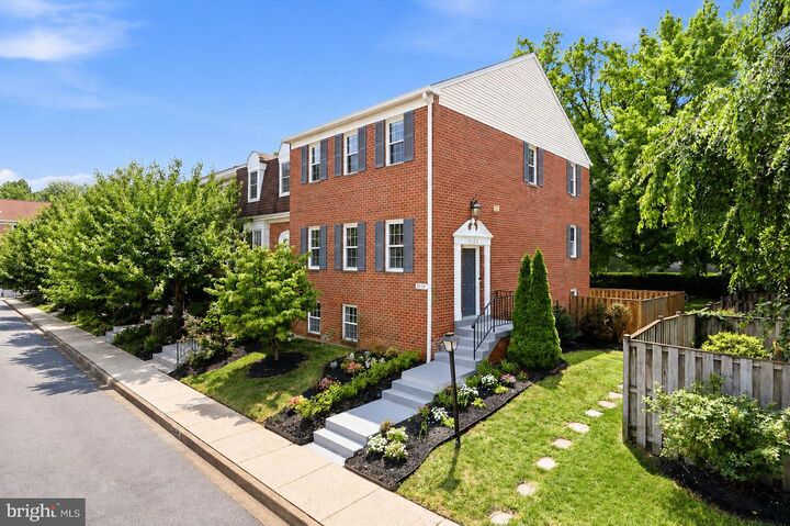 Property Photo: 3126 Valentino Court VA 22124