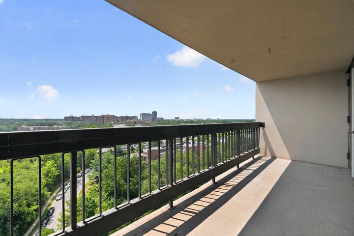 Property Photo:  3705 S George Mason Drive 1407-S  VA 22041 