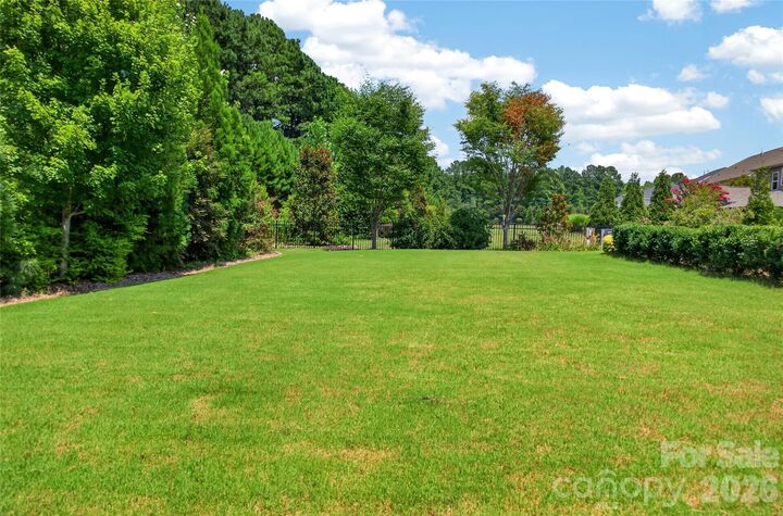 Property Photo: 5110 Harwich Circle NC 28104