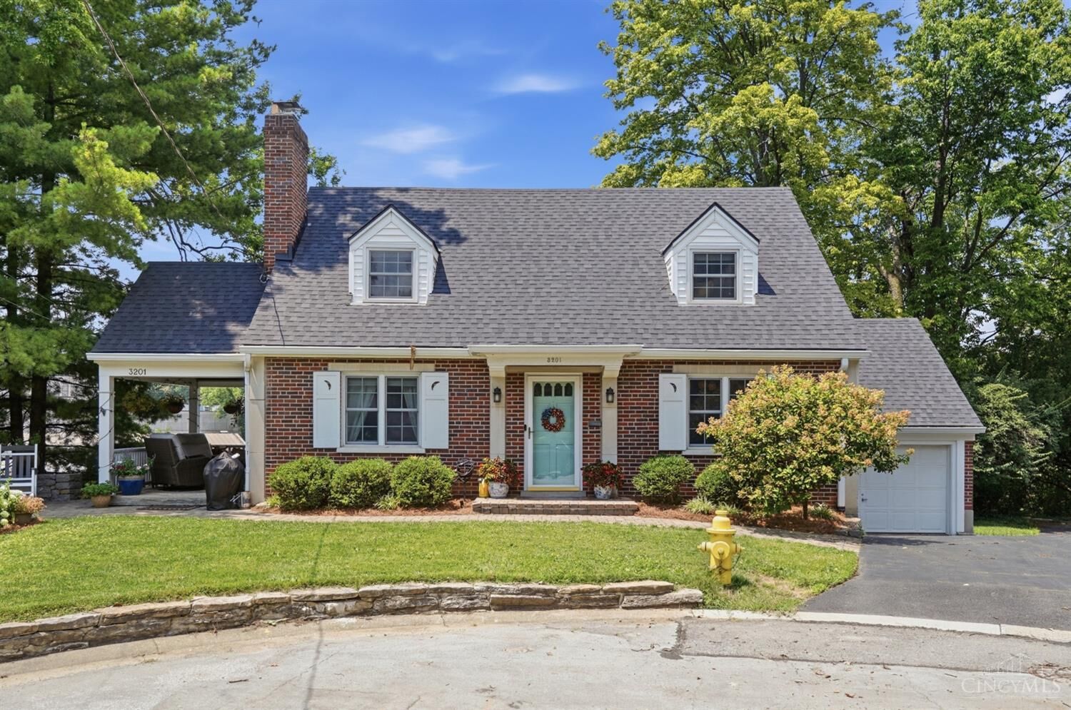Property Photo:  3201 Grischy Lane  OH 45208 