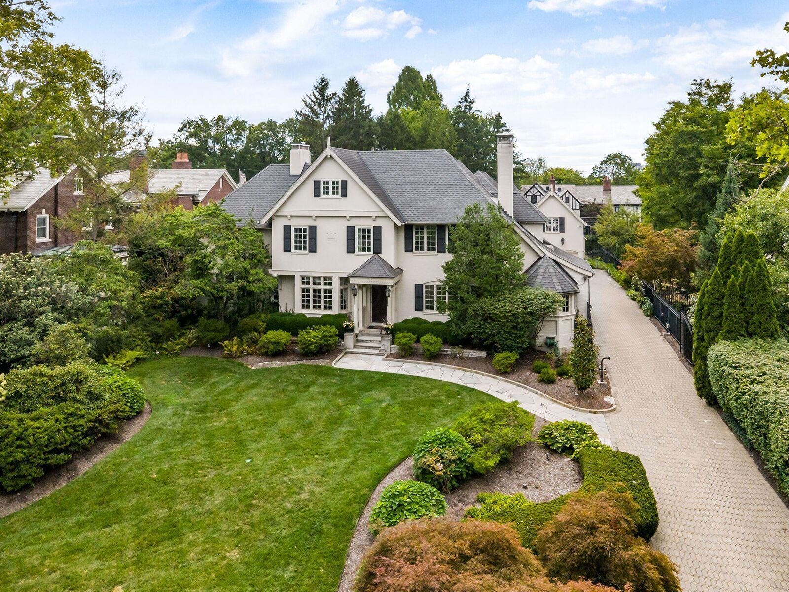 Property Photo:  57 Preston Road  OH 43209 