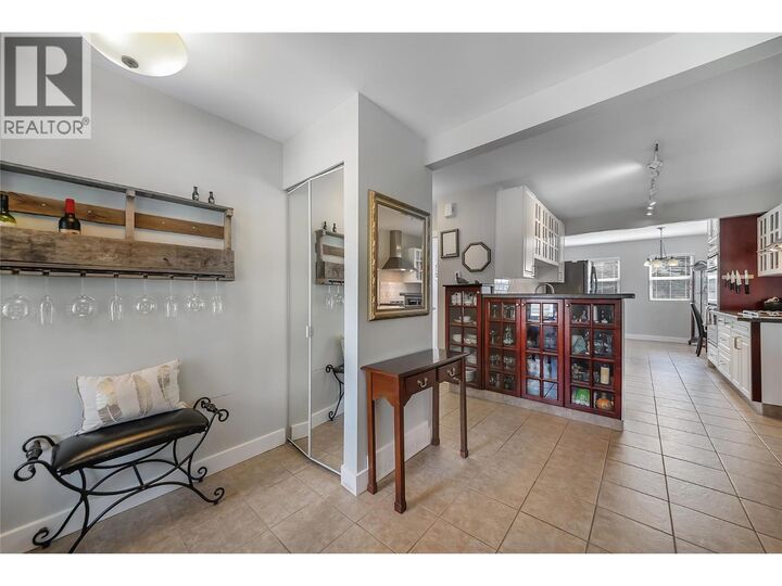 Property Photo: 1366 Ridgedale Avenue BC V2A 2S2