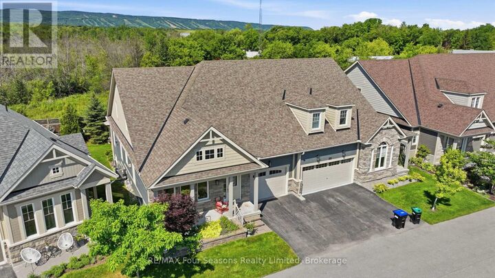 Property Photo: 34 Kari Crescent ON L9Y 0Z6
