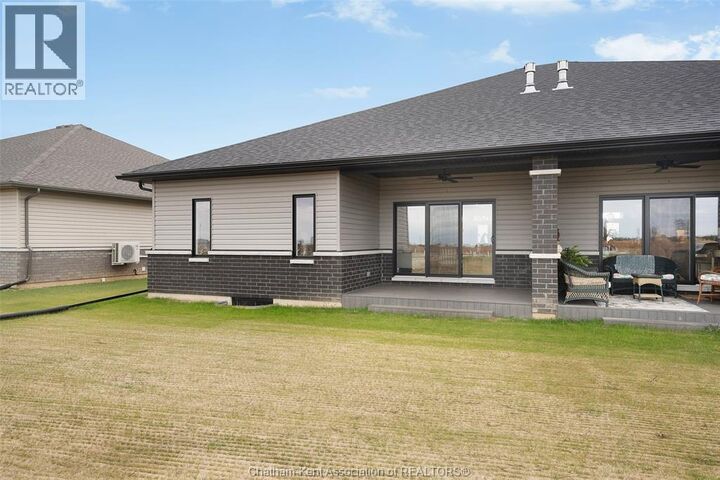 Property Photo:  105 Brighton Place  ON N7L 0G7 